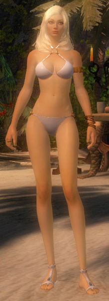 Datei:Kasmeer Meade Bikini.jpg